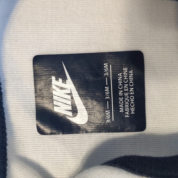 Baby Nike White and Navy Onesie with Gray Pants 3-6 Month - Picture 3 of 4